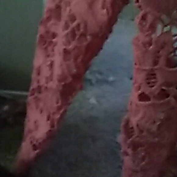 Pink pastel lace top - Picture 3 of 3